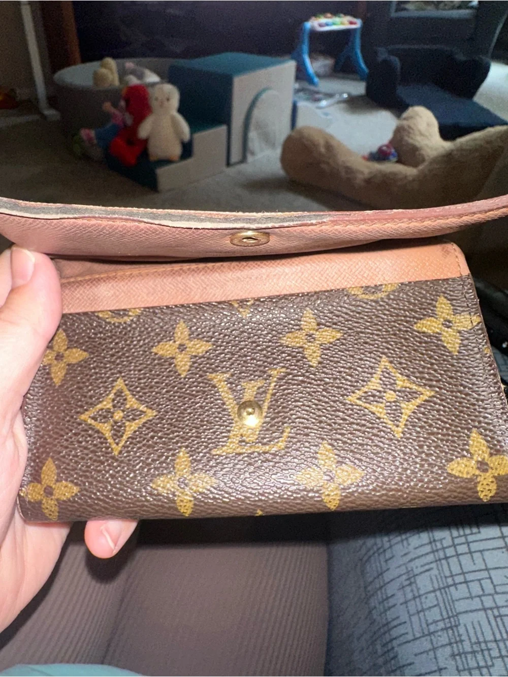 Authentic Luis Vuitton Brown Monogram Bifold Wallet